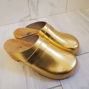 Handmade gold leather  clogs
